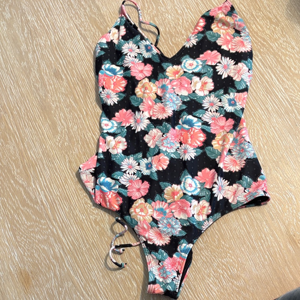 O’Neil strands Emilie floral one piece - Picture 3 of 6